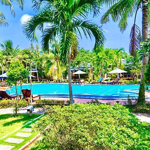 Bungalow Water Front